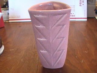 Vintage Redwing M - 1566 Speckled Pink Fancy Vase