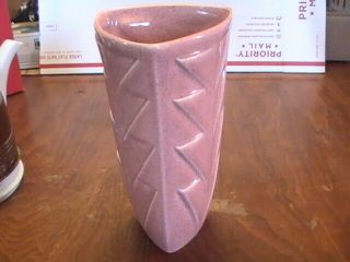 Vintage Redwing M - 1566 Speckled Pink Fancy Vase 2