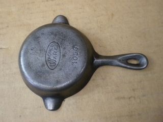 Vintage Wagner Ware 1050 Mini Cast Iron Toy Skillet Frying Pan Shaped Ashtray