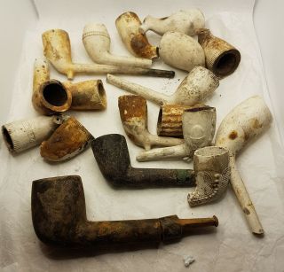 Victorian Clay Pipe Grouping,  2 Wooden Pipes (b)