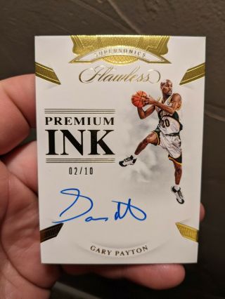 2019 - 20 Panini Flawless Gary Payton On Card Auto Premium Ink Gold.  02/10.