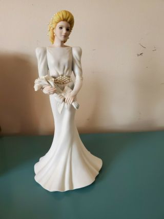 Classic Brides Of The Century Margaret The 1940s Bride Porcelain Figurine