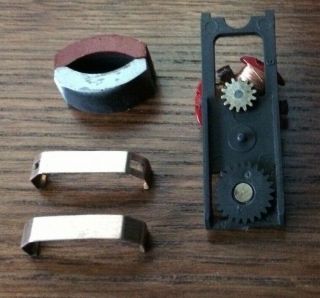Vintage Aurora Afx Gear Plate Assembly,  Magnatraction Magnets And 2 Clamps