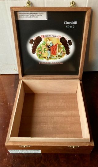 Romeo Y Julieta Lonsdales Wooden Cigar Box - Reserve Maduro - Churchill 50x7