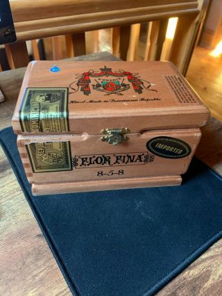 Flor Fina Empty 25 Cigar Wood Box