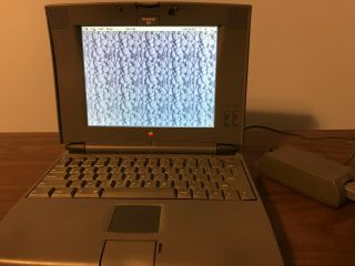 Apple Powerbook 520 - - Model M4880 - Macintosh Vintage Laptop W/ Charger.