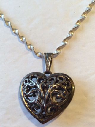 925 Sterling Silver Heart Pendant Necklace Vintage Estate Jewelry