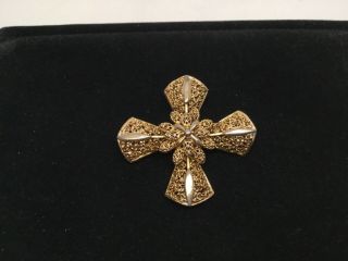 Vintage Gold Tone Filigree Maltese Cross Brooch