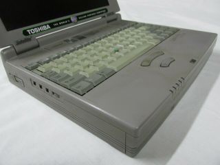 TOSHIBA SATELLITE 2505CDS Vintage Laptop Computer w/Cords & Spectrum Key 3