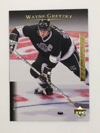 Wayne Gretzky 1995 - 96 Upper Deck 99 Electric Ice Gold