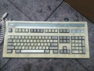 Vintage Desktop Computer Keyboard,  Ast Research Inc.  Model Astb101 Serial 334581