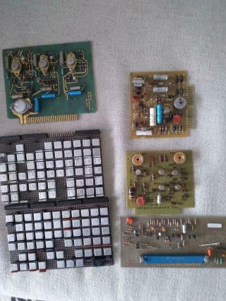 1 Lb,  11 Oz Of Vintage Ibm Computer Circuit Boards - Scrap Or Collect