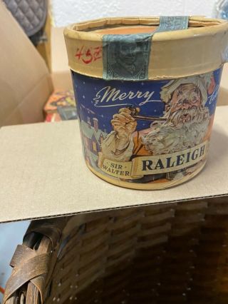 Sir Walter Raleigh Christmas Edition 10 Oz Round Cardboard Tobacco Box