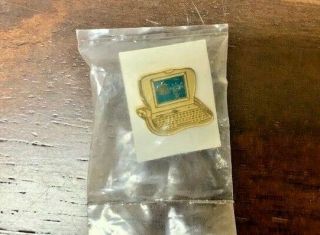 Vintage Apple Pin Ibook Clamshell
