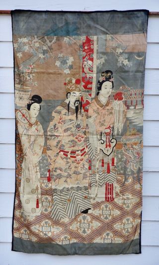 Chinese Silk Kesi Panel Depicting Court Official And Attendants,  19th Century.