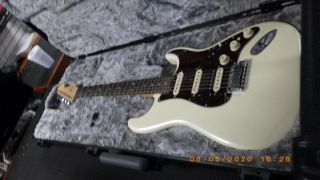 Fender American Vintage Series Stratocaster (tdw008419)