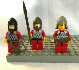3 Vintage Lego Dragon Castle Knight Minifigures With Weapons & Fishscale Armor