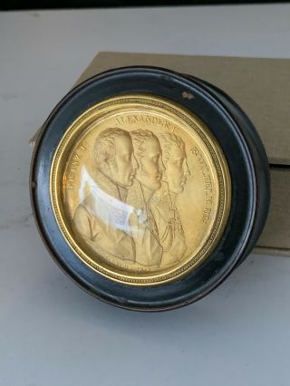 A rare and Important Circa 1810 Gilt Bronze Cameo in an ebonized small box 4