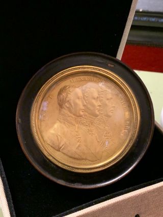 A rare and Important Circa 1810 Gilt Bronze Cameo in an ebonized small box 6