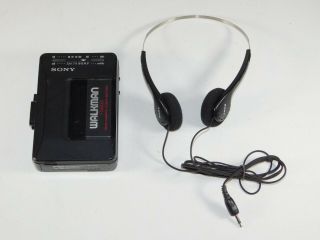 Vtg Sony Wm - F2015 Walkman Stereo Am Fm Radio Cassette Tape Player,  Headphones
