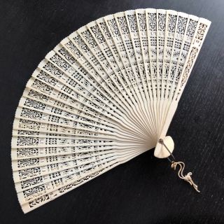 Antique Chinese Canton Brise Hand Fan Intricate Art Reticulated Complete Sticks