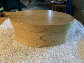 Shaker Style Oval Wood Box Well Made With Top Old Box