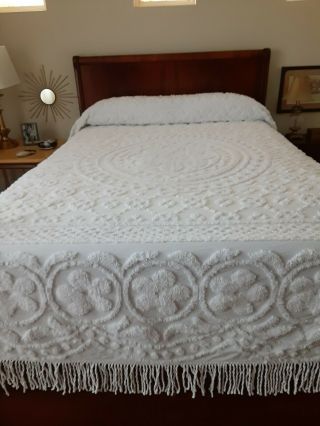 Vintage White King Size Chenille Bedspread