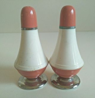 Vintage Retro Collectable Salt And Pepper Shakers Art Deco