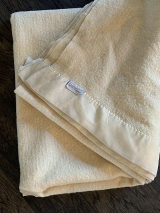 Vintage Faribo Blanket Pure Wool Satin Trim Cream Beige Ivory Twin Size