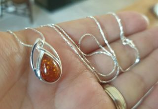 Vintage Jewellery Real Baltic Amber Sterling Silver Dropper Necklace