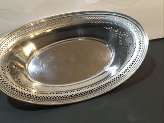 Tiffany & Co.  Sterling Silver 925 - 1000 10.  5” Serving Dish 10.  88 Troy Ozs. 6