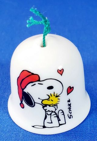 Snoopy Mini Ceramic Bell Christmas Ornaments 1.  5 " 1970 