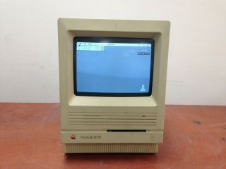 Apple Macintosh Se/30 M5119 Desktop Computer Powers On/for Parts | Oo71