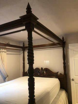 Solid Mahogany Wood,  Chippendale Four - Poster Canopy Bed,  King Size 2