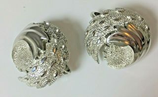 Crwon Trifari Leaf Earrings Clip On Vintage Textured Silver Tone