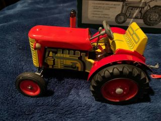 VINTAGE SCHYLLING CLOCK WORK TRACTOR AND TRAILER W/KEY 2