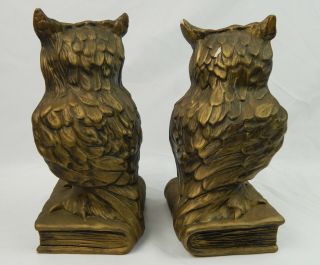 Pair vintage ceramic owl bookends 1971 Atlantic Mold glass eyes 3