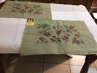 Needlept Vintage Pre - Worked Center Paragon B7266 Flowers Wool (2) 22 X16 (933