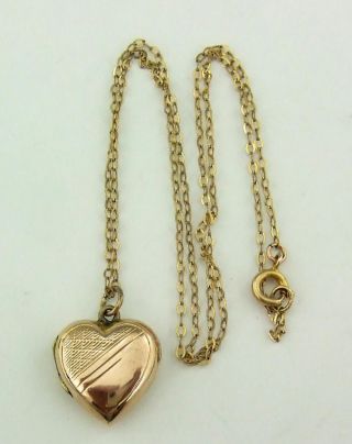 VICTORIAN GOLD HEART SHAPED LOCKET 9CT B & F WITH ANTIQUE FINE GOLD CHAIN 3