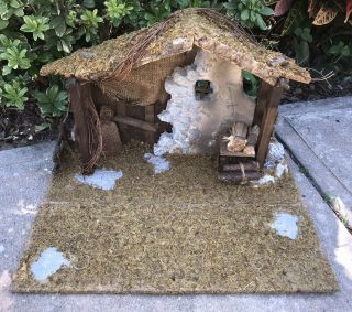 Vintage 21” L Christmas Nativity Manger Creche Stable Wood Stone Moss Plaster