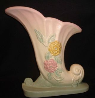 Vintage 1940s Hull Art Pottery Usa Open Rose 101 - 8 ½” Cornucopia Flower Vase