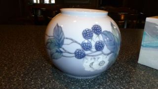 Vintage Royal Copenhagen vase with Blackberries 288 - 42B signed 2