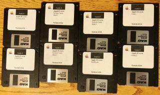 Iigs/os System 6.  0.  4 / 8 Disk Set - On Any Apple Iigs Home Computer