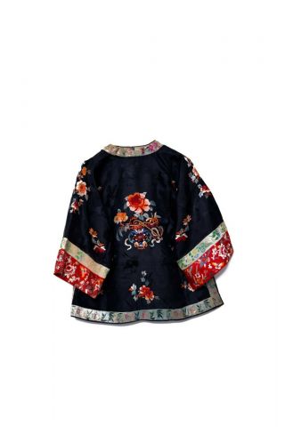 Antique Chinese Qing Dynasty Silk Embroidered textile Jacket Robe 27X23 inches 3