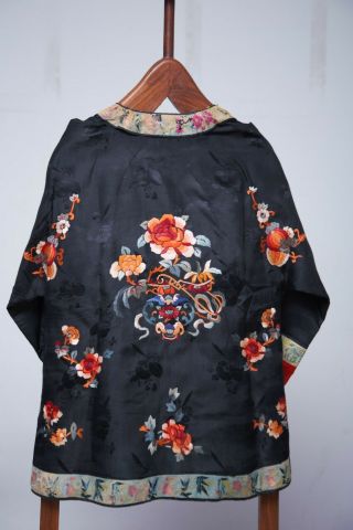 Antique Chinese Qing Dynasty Silk Embroidered textile Jacket Robe 27X23 inches 5