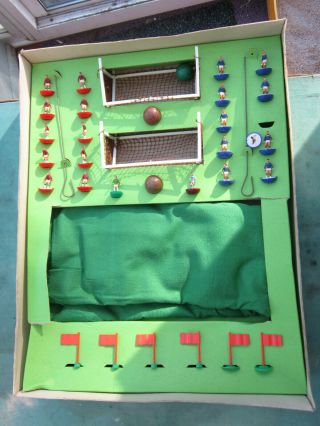 Vintage Subbuteo Table Soccer Game Continental Club Edition, 2