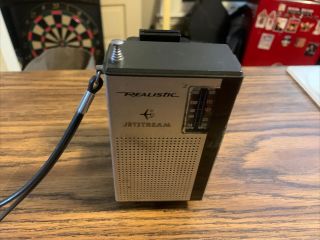 Radio Shack Vintage Realistic Am/fm Solid State Pocket Radio Model 12 - 602