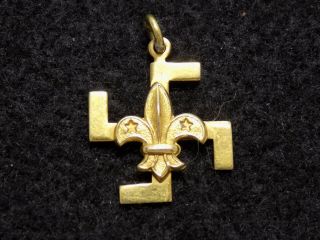 Antique 1923 - 36 Boy Scout Leader Type 6 " Thank You " Fylfot Medal 18kt Gold