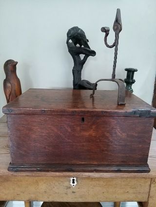 A Lovely Georgian Welsh Oak Desk Box 18th Century Small deed bible childs ladies 2