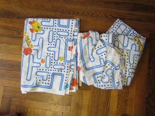 Vintage Pac - Man Twin Fitted Bed Sheet Set